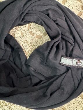 lululemon athletica Black Infinity Scarf